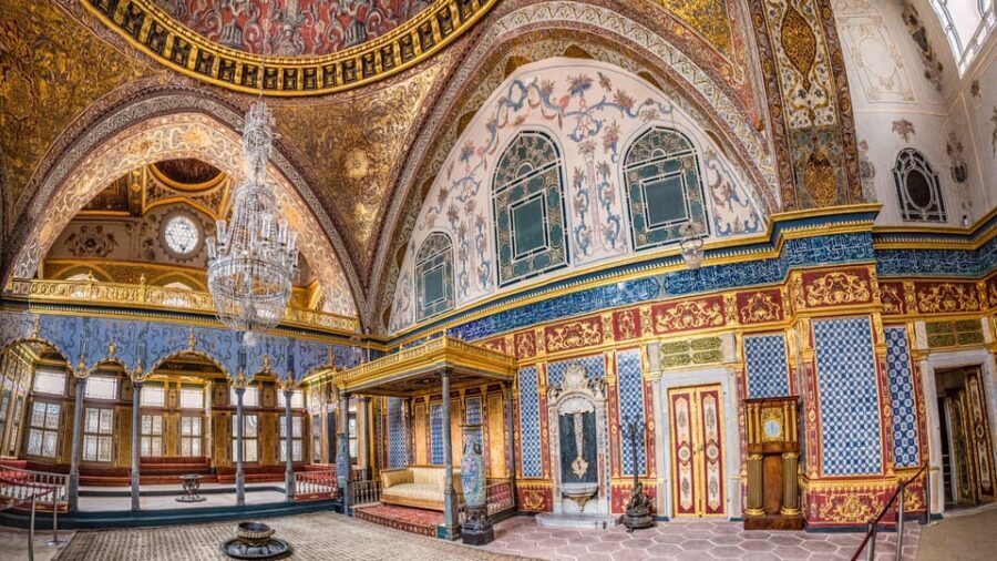 Istanbul: Topkapi Palace Tour with Skip the ticket lines - Who Is This Tour For?