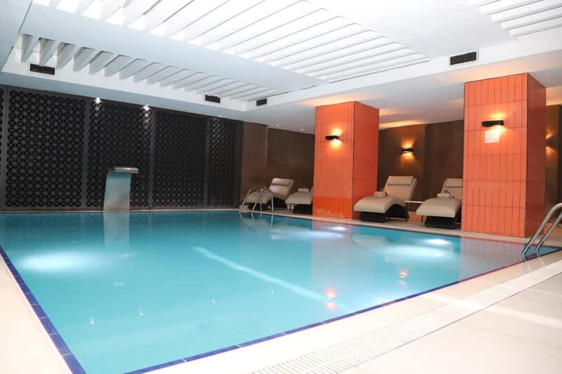 Istanbul: Traditional Turkish Bath With Foam and Oil Massage - The Core Components of the Experience