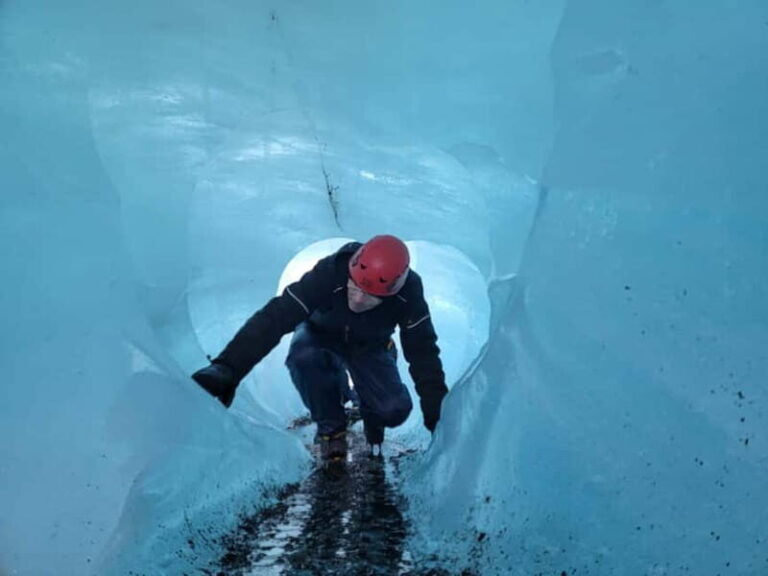 Jökulsárlón: Vatnajökull Glacier Ice Cave Tour by Super Jeep - Inside the Ice Cave: Why It’s Special