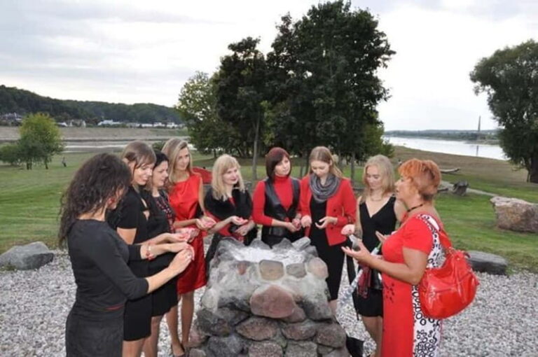 Kaunas Tour: Love Stories - An In-Depth Look at the Kaunas Love Stories Tour
