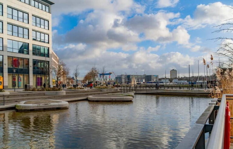 Kiel: 2-hour Best Intro Walking Tour with a Local - The Value of a Guided Introduction