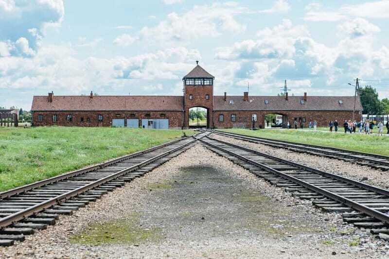 Krakow: Auschwitz-Birkenau Guided Tour with Pickup - Booking and What to Expect