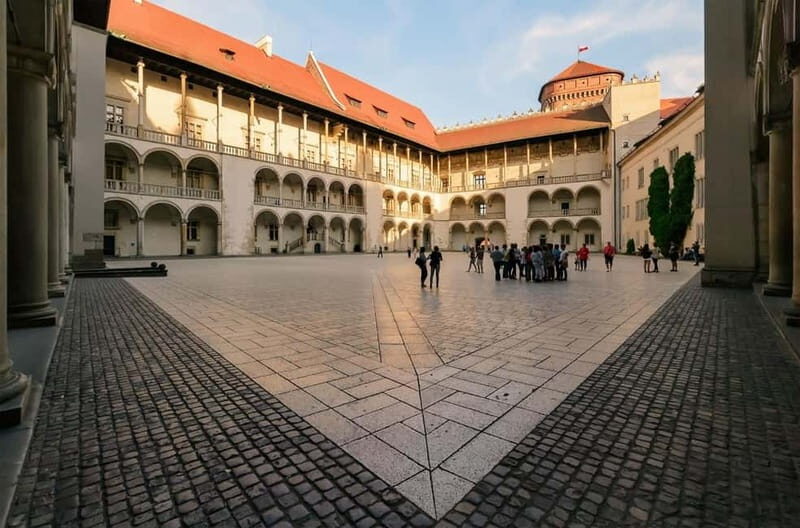 Krakow: Guided Wawel Tour, Lunch, and Vistula River Cruise - Inside the Castle: Art, History, and Royal Secrets