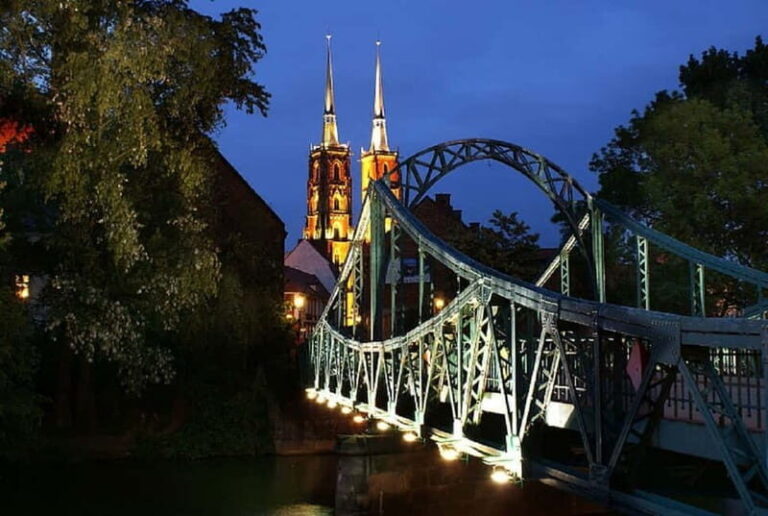 Krakow Private Day Trip to Wroclaw with Transport and Guide - What We Loved About This Tour