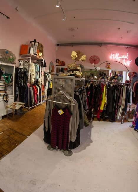 Kraków: Vintage Shops Guided Tour - Discovering Kraków’s Kazimierz Through Vintage Shopping
