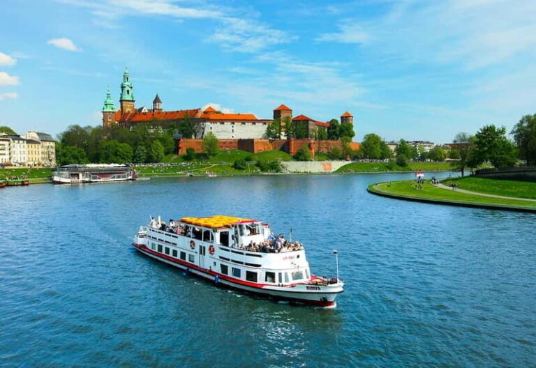 Krakow: Vistula River Sightseeing Cruise with Audio Guide - A Detailed Breakdown of the Cruise Experience