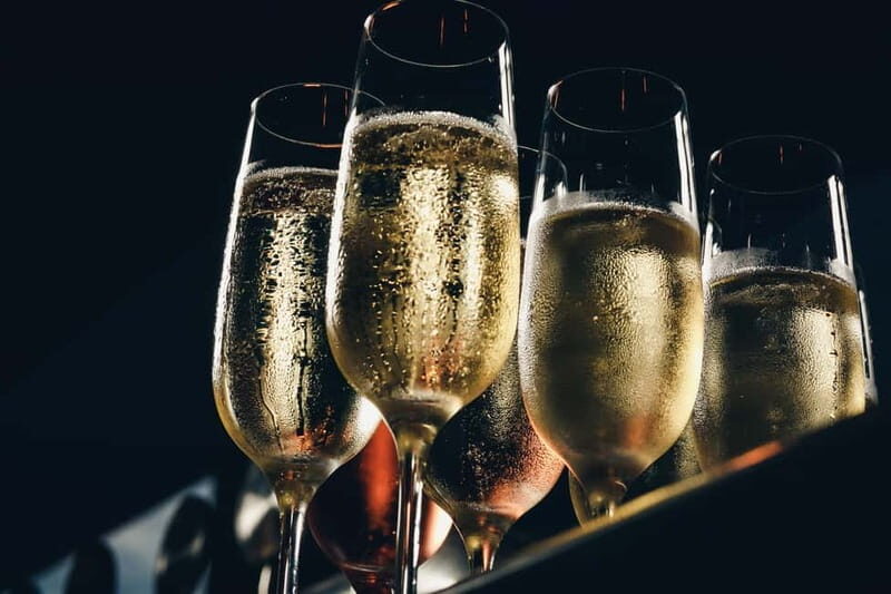 Kröv/Gut Hermes: Make your own sparkling wine  sparkling wine tasting experience - The Itinerary in Detail