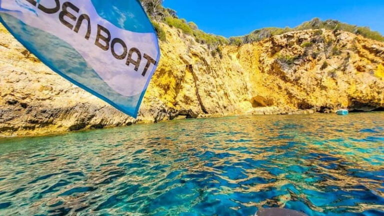 La Ciotat: Boat Tour to Cove of Var / Embiez and swimming - The Experience in Detail