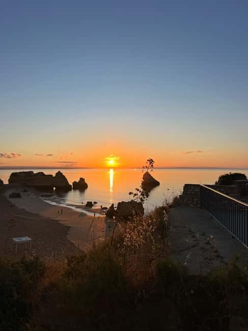 Lagos: Sunrise SUP Tour to the Ponta da Piedade Caves - What You’ll See and Do