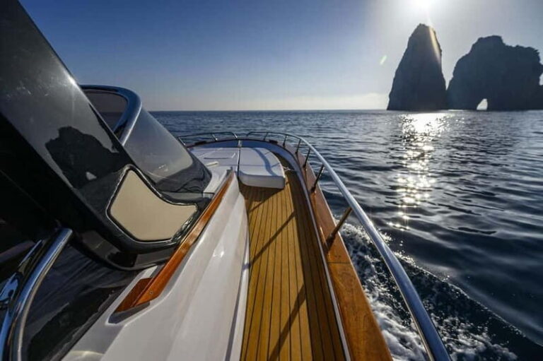 Lake Garda: Luxury Boat Tour - What’s Included and What’s Not