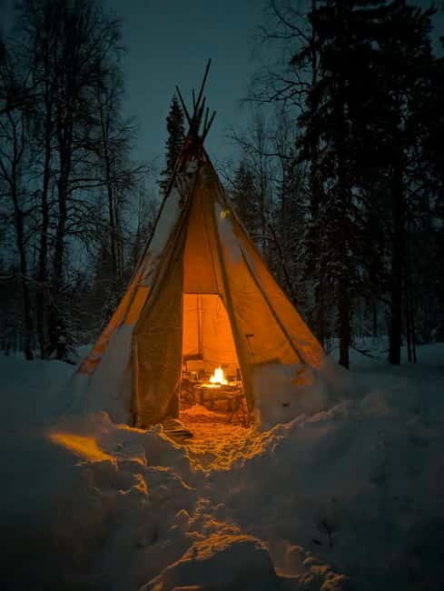 Lapland: A Day at a Traditional Log Cabin & Snowshoe Trek - Warming Up in the Finnish Sauna