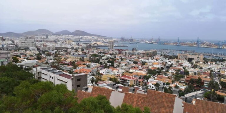 Las Palmas: City, Harbor, and Beach Walking-Hiking Tour - Exploring the Itinerary in Detail