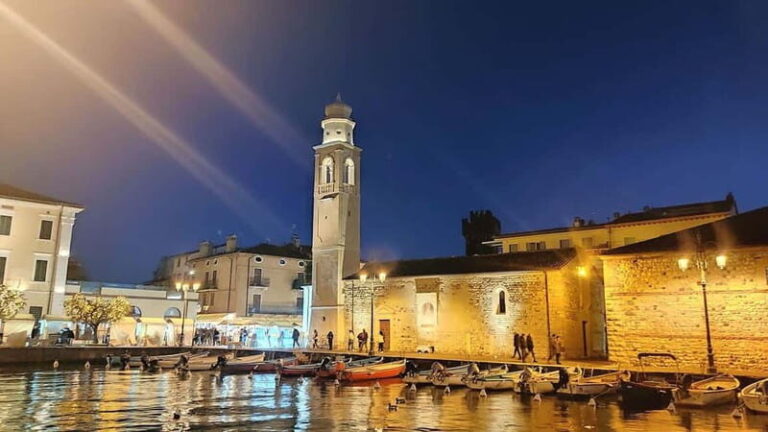 Lazise Private Tour: Timeless Charm of Lake Garda - Walking Through History: Streets, Walls, and the Castle