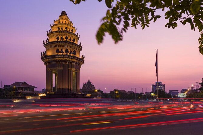 Learn about a dark period of Cambodian history by expert guide - Key Points