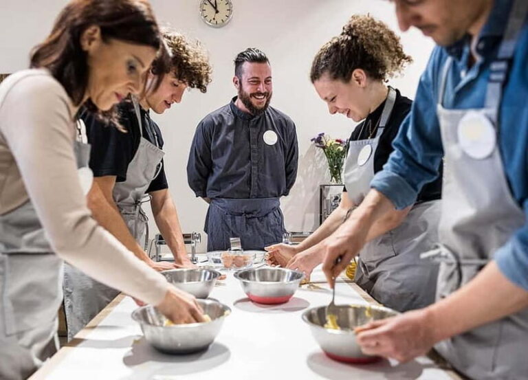 Learn to Make Pasta & Enjoy a Tuscan Meal in Florence - What to Expect from the Pasta-Making Experience
