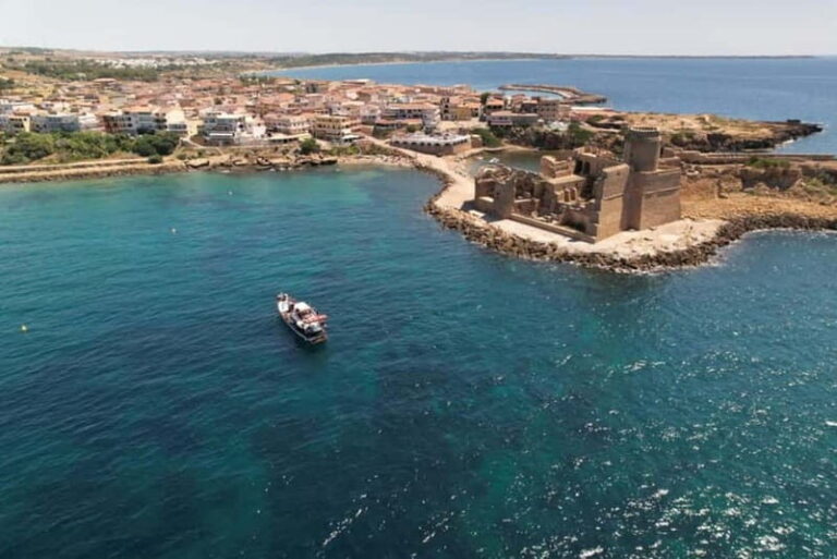Let's taste Daily cruises Le Castella Isola Capo Rizzuto - Practical Details and Tips
