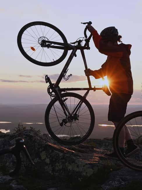 Levi: Midnight Sun E-Fatbike ride - What Travelers Should Know