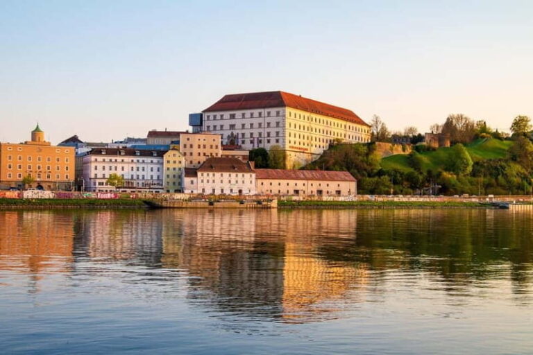 Linz private guided city tour - Authentic Insights from Past Travelers