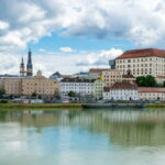 Linz: Private History Tour with a Linzer Cake Tasting - Why Choose This Tour?