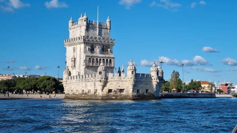 Lisbon: Alma Nobre The Finest Tagus Cruise Experience - The Sum Up