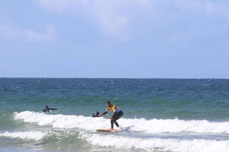 Lisbon-Cascais: Surf Local Experience - All-Inclusive Equipment and What to Expect