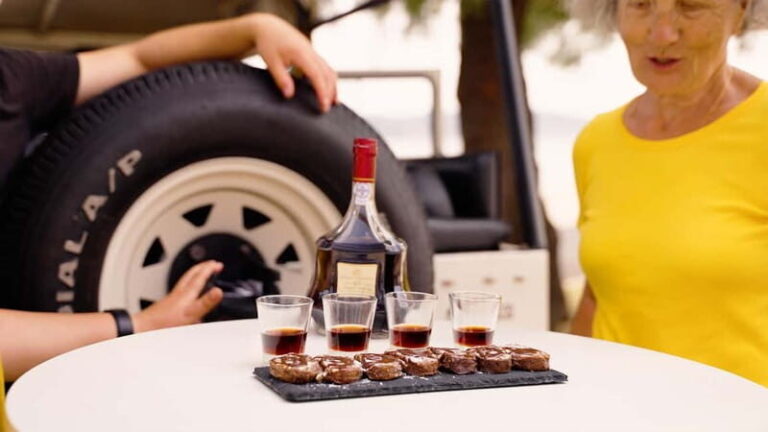 LISBON DAILY TOUR in a Vintage Jeep with FOOD&DRINK Tastings - What Makes This Tour Stand Out?