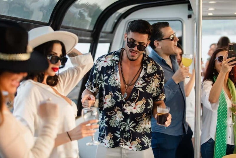 Lisbon: DJ Party on a Luxe Boat, Open Bar, Snacks, at Sunset
