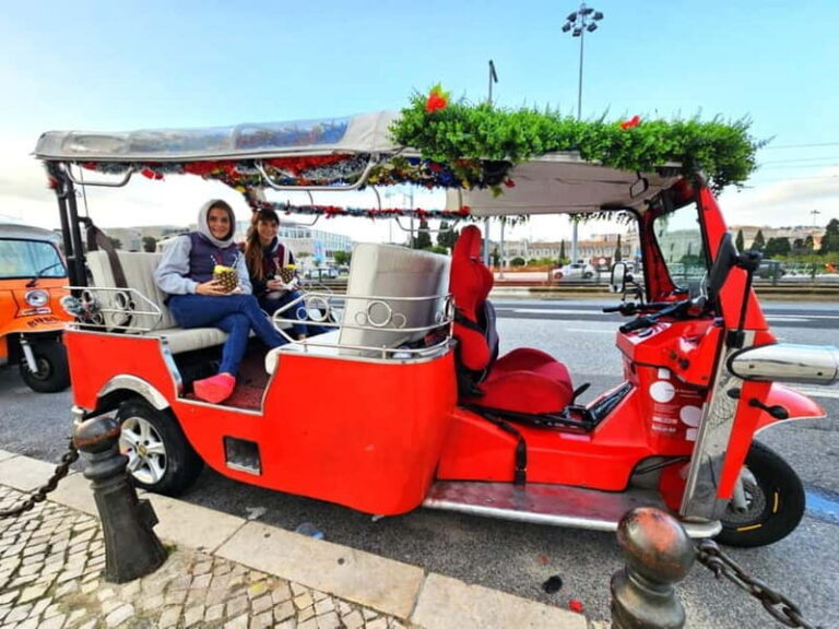 Lisbon: Guided Tuk-Tuk Tour Alfama and history - What Sets This Tour Apart?