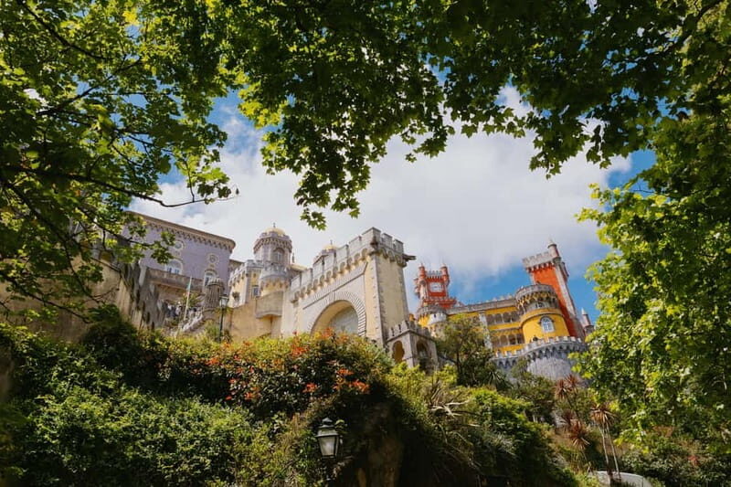 Lisbon: MiniBus Sintra, Pena, Regaleira, Cap Roca Tour