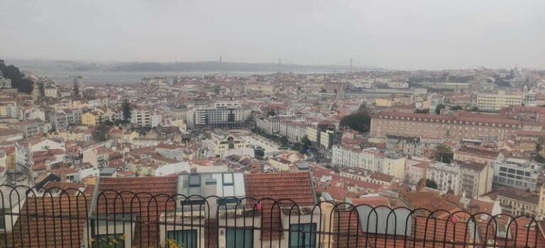 Lisbon: Private Tuk Tuk City Tour with Local Driver - Detailed Breakdown of the Itinerary