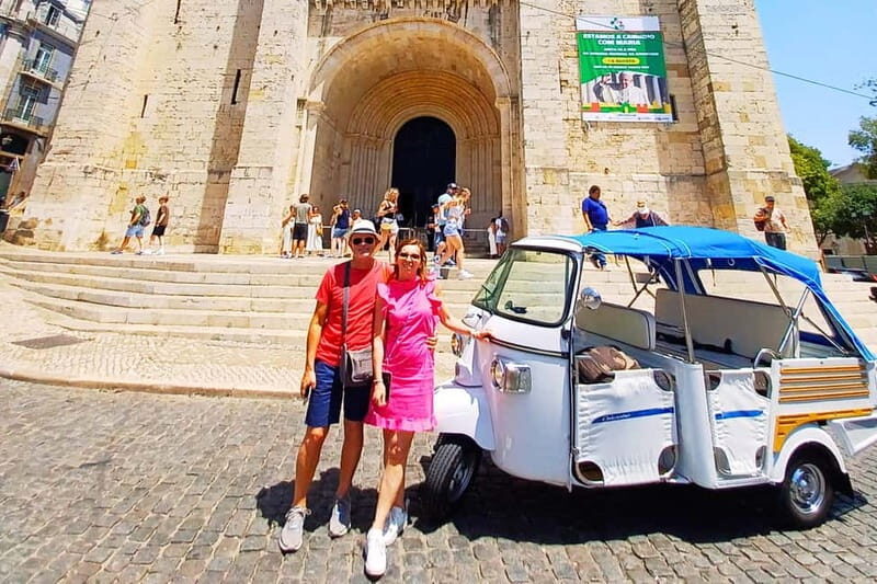 Lisbon: Private Tuk-Tuk Tour with Local Guide - What to Expect During the Tour