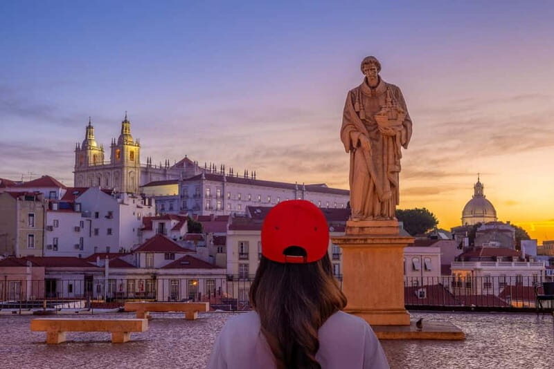 Lisbon: Sunrise Walking Tour Before the Crowds - Breaking Down the Itinerary