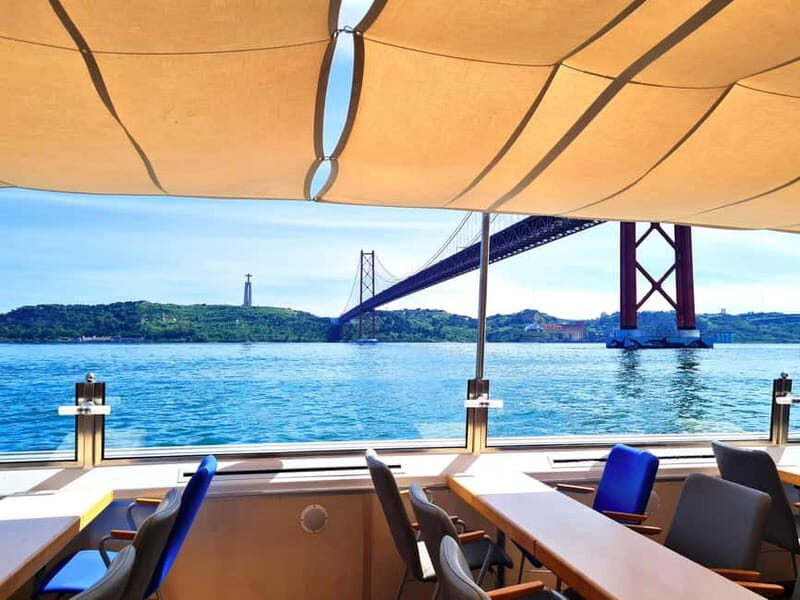 Lisbon: Tejo River Sightseeing Cruise