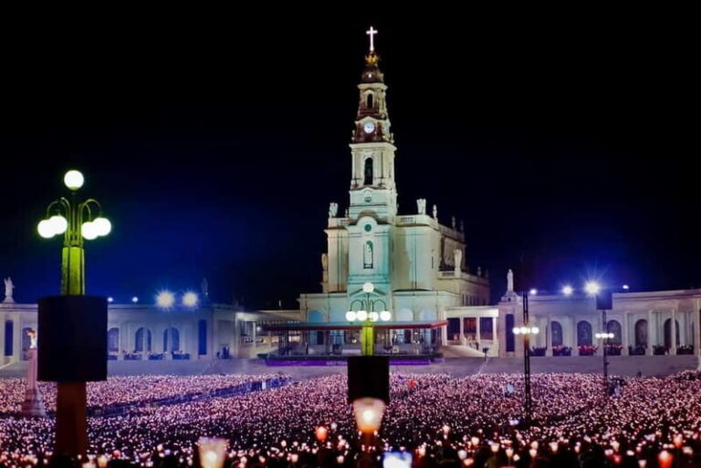 Lisbon to Porto // Porto to Lisbon; & Fátima Shrine pass by - The Sum Up
