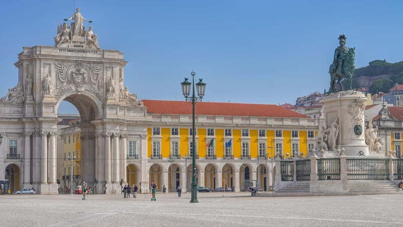 Lisbon Walk: Old Quarter, Hidden Walls & Stunning Views - Practical Tips for Travelers