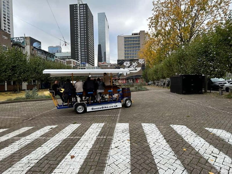 Liverpool: PROSECCO BIKE TOUR (PROSECCO INCLUDED) - An Authentic Liverpool Experience on Two Wheels