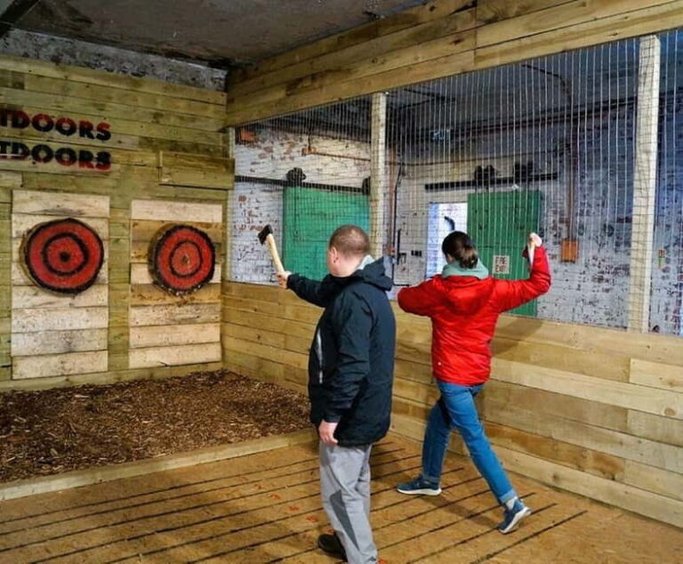 Llangollen: 30-Minute Axe Throwing Session - The Venue and Group Dynamics