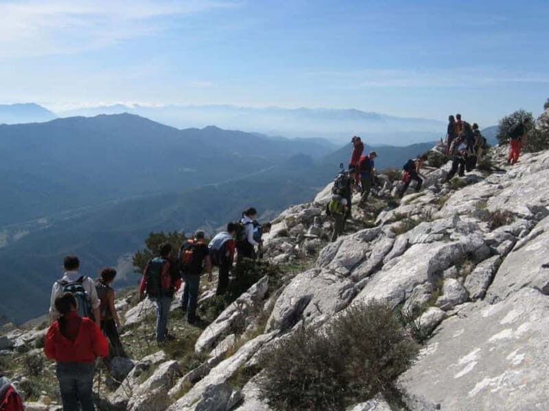 Lodè: trekking on Montalbo