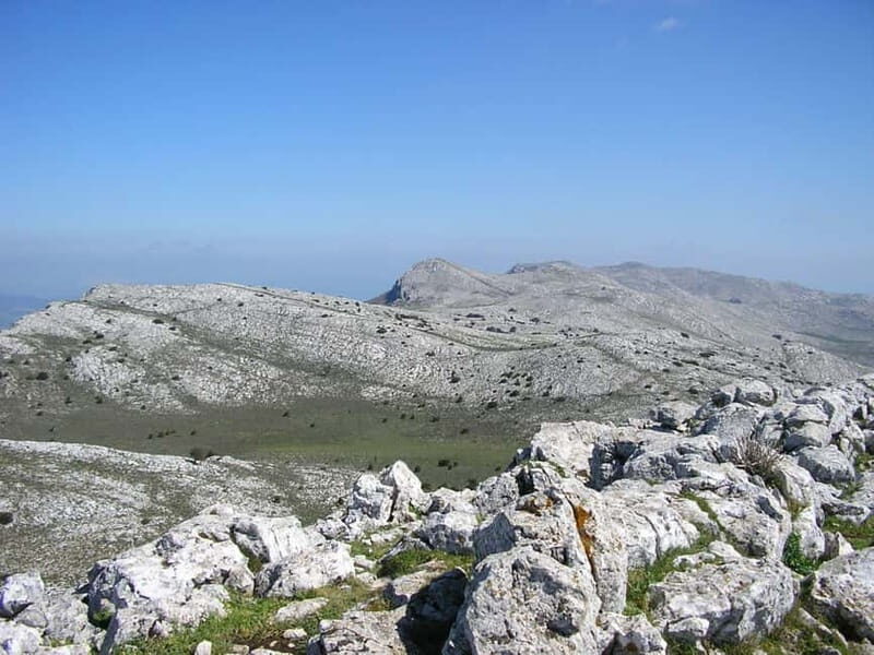 Lodè: Trekking Trip to Punta Cupeti on Montalbo - What The Trekking Day Looks Like