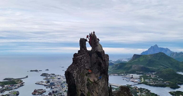 Lofoten: Climb Svolværgeita with a certified tour guide and experience the adventure! - The Itinerary: Step-by-Step Breakdown
