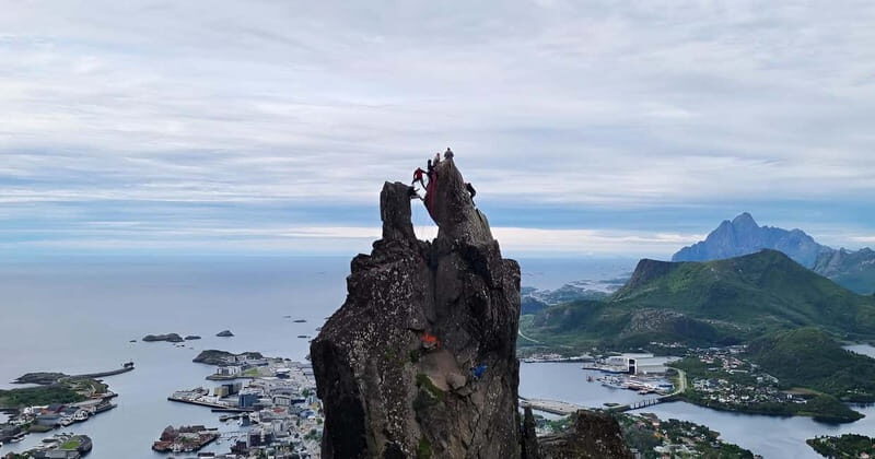 Lofoten: Climb Svolværgeita with a certified tour guide and experience the adventure! - The Itinerary: Step-by-Step Breakdown