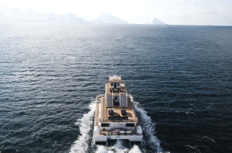 Lofoten Islands: Skrova Dinner Cruise - Exploring Skrova: Heritage and Hospitality