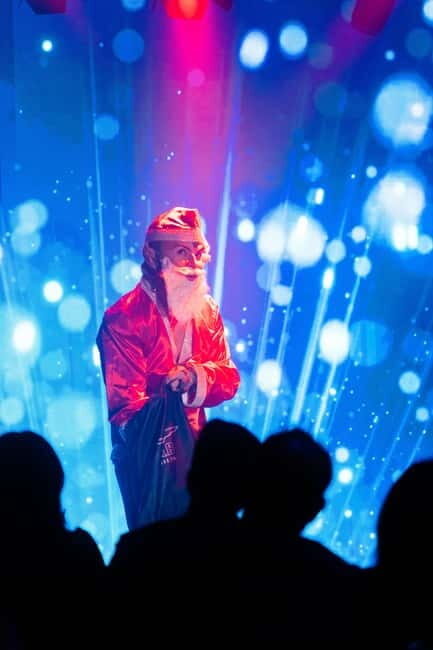 London: All I Want for Christmas is Cabaret Show - The Experience from a Traveler’s Perspective