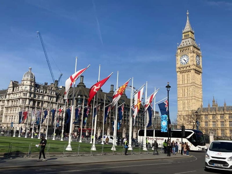 London: Buckingham Palace & Royal City Walking Tour - A Walk Through Londons Royal and Political Heart