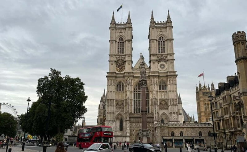 London: Essential Tour and Changing of the Guard - Why This Tour Might Be Perfect for You