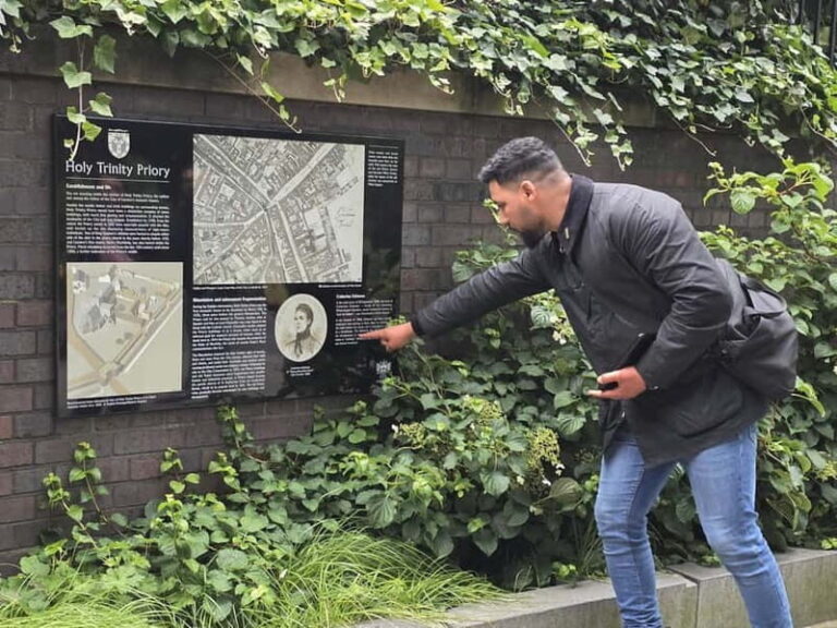 London: Jack the Ripper Tour with Historic Pub Stops - What’s Included and What’s Not