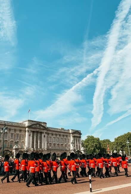 London: Premium 20+ Sights Tour with Expert Local Guide - Detailed Review of the Tour Experience