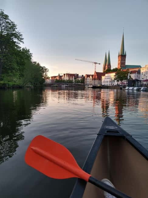 Lübeck's old town by canoe: explore and circumnavigate on your own - Practical Details and Value
