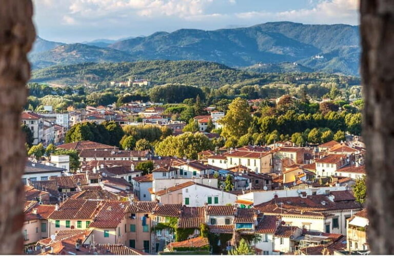 Lucca: 2-Hour Introductory Walking Tour with a Local - Practical Details and Why They Matter