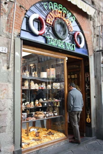 Lucca: join a 'must see' walking tour! (English) - The Experience: What You Can Expect
